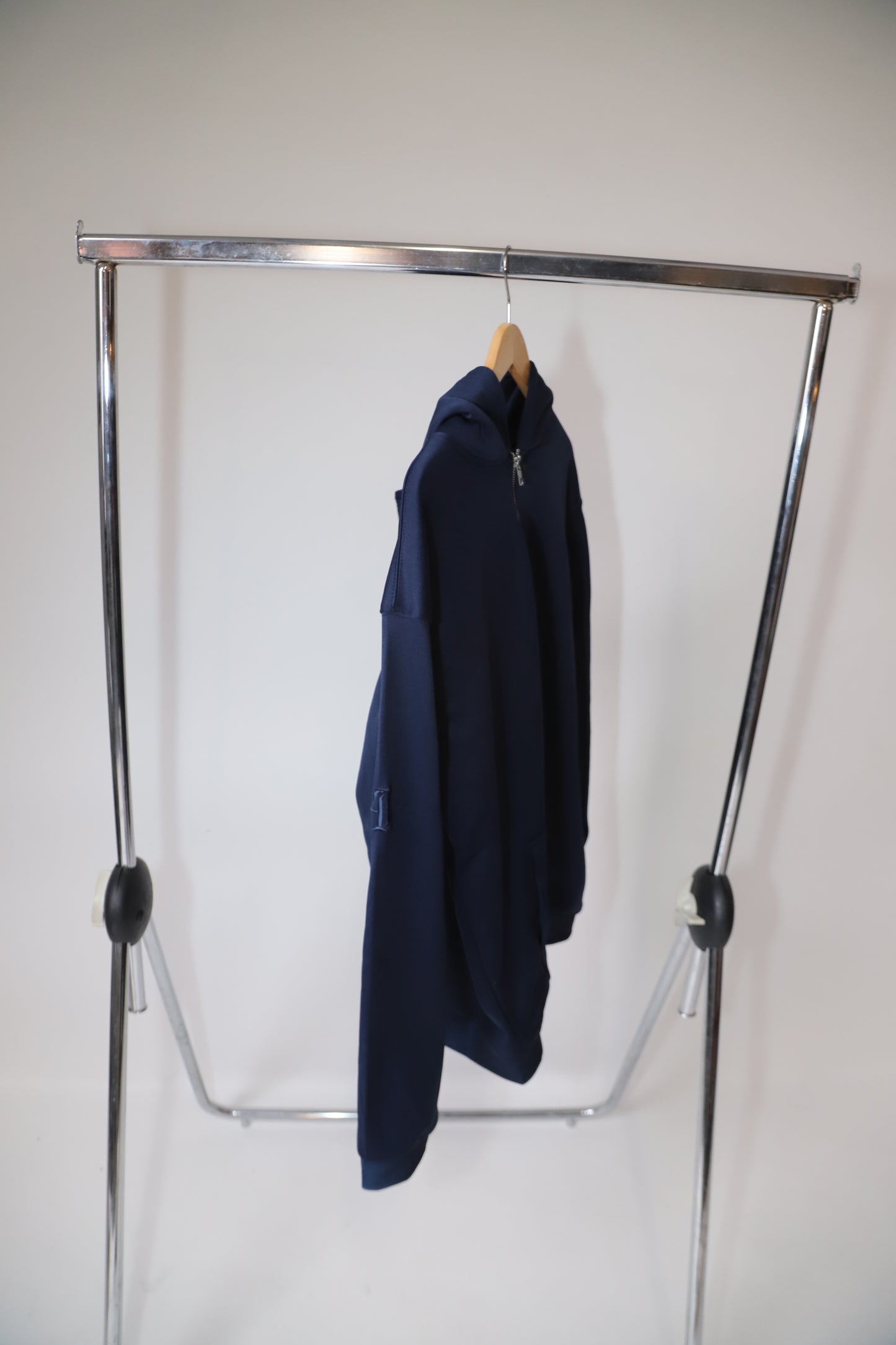 NOCTE - NAVI ZIP-HOODIE